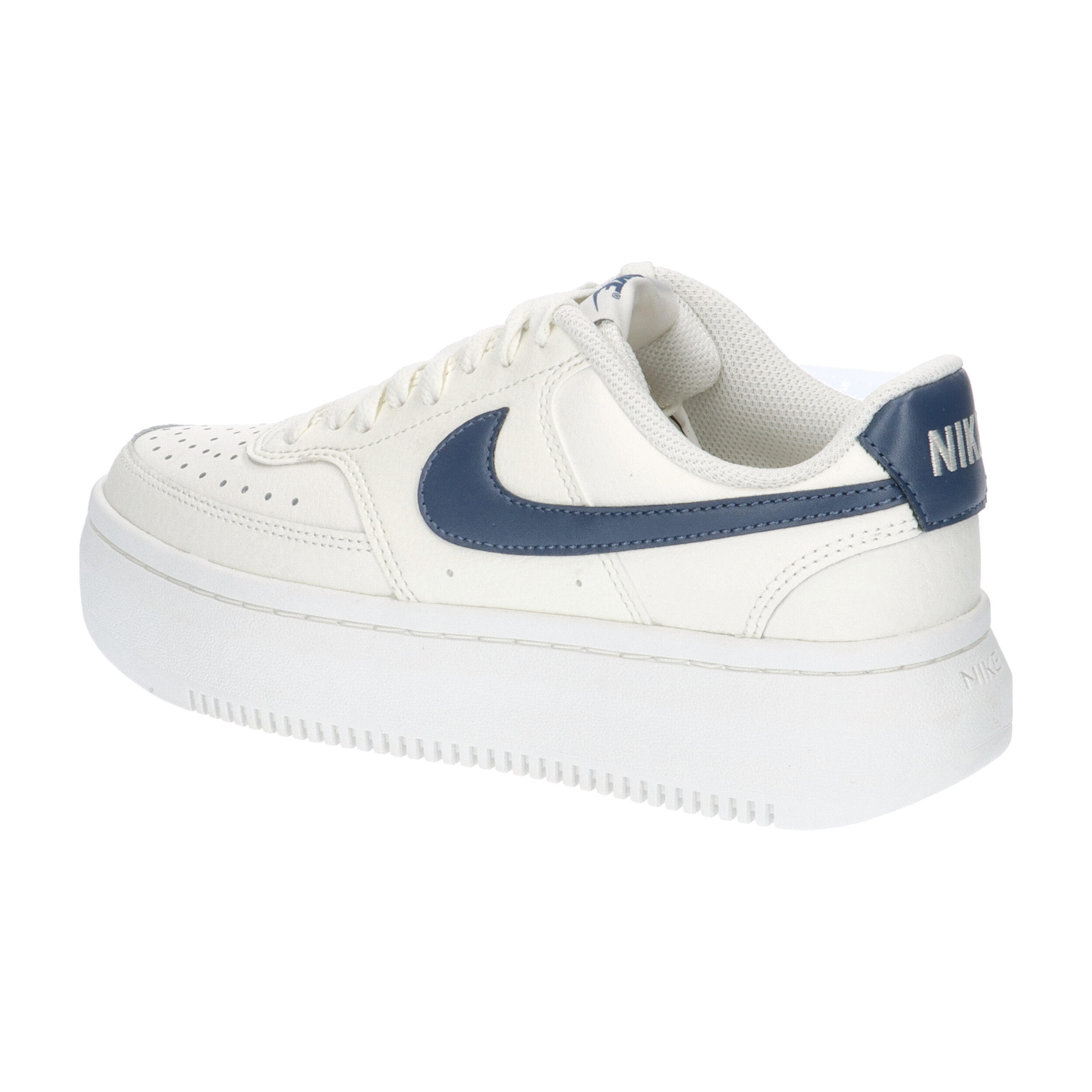 Buty do chodzenia damskie Nike Court Vision Alta Ltr 3/7