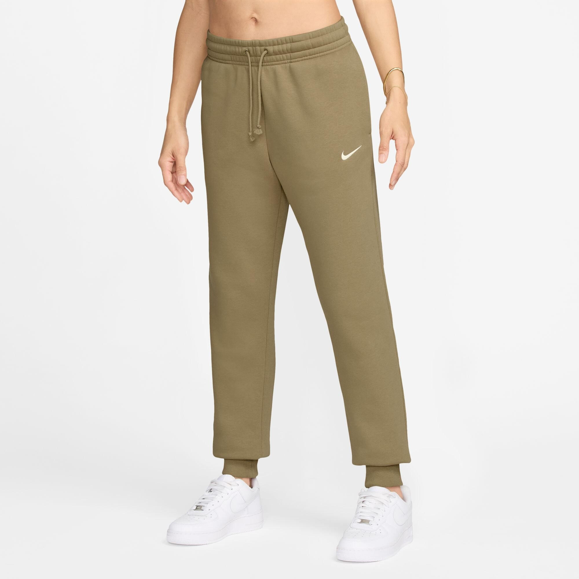 NIKE picture