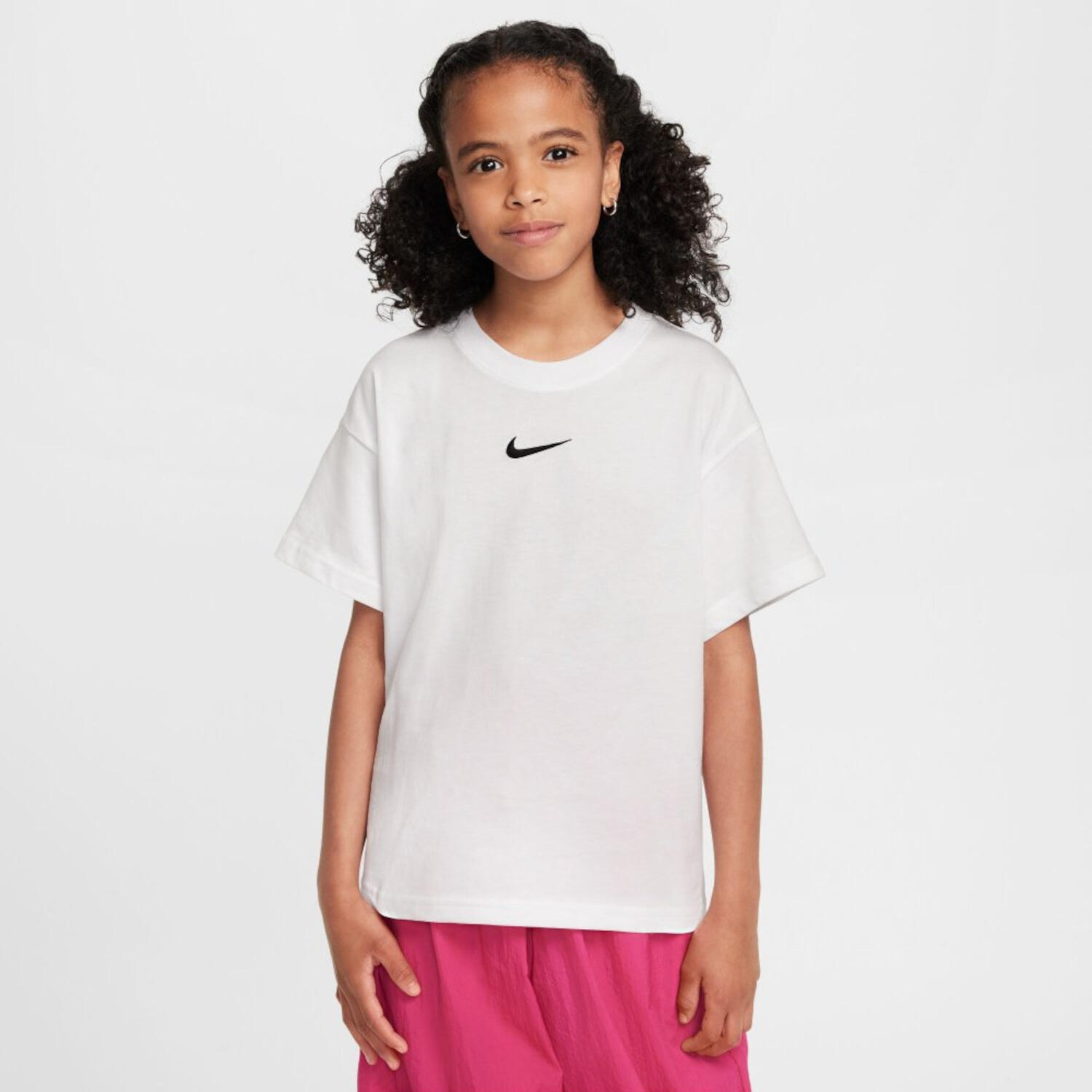 Nike Mädchen T-Shirt Big Girls Sportswear FZ5539 1/6