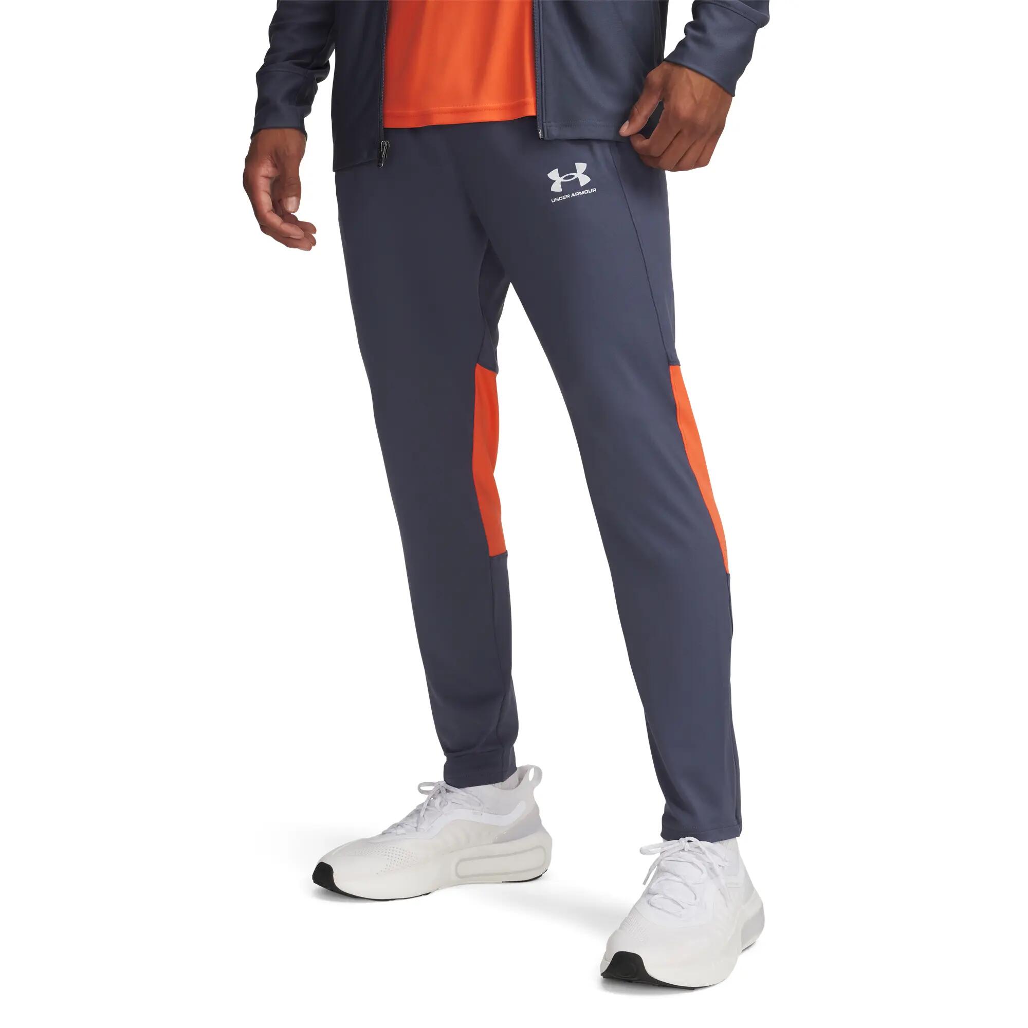 UNDER ARMOUR picture