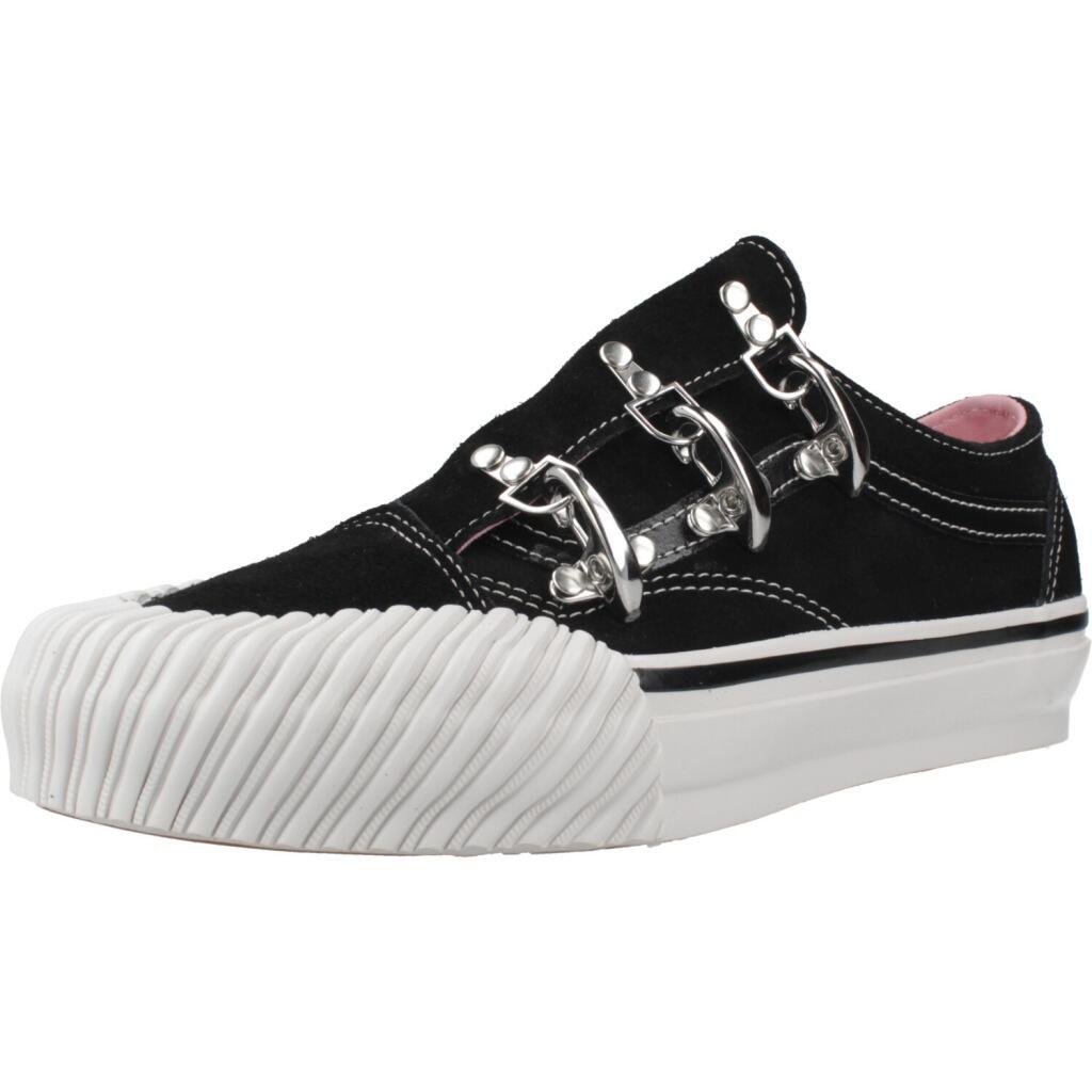 VANS picture