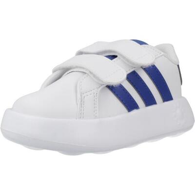Schoen adidas model jq7997 voor baby