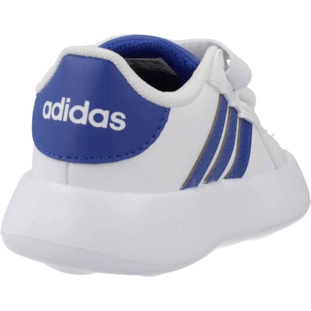 Schoen Adidas model JQ7997 voor baby 3/5