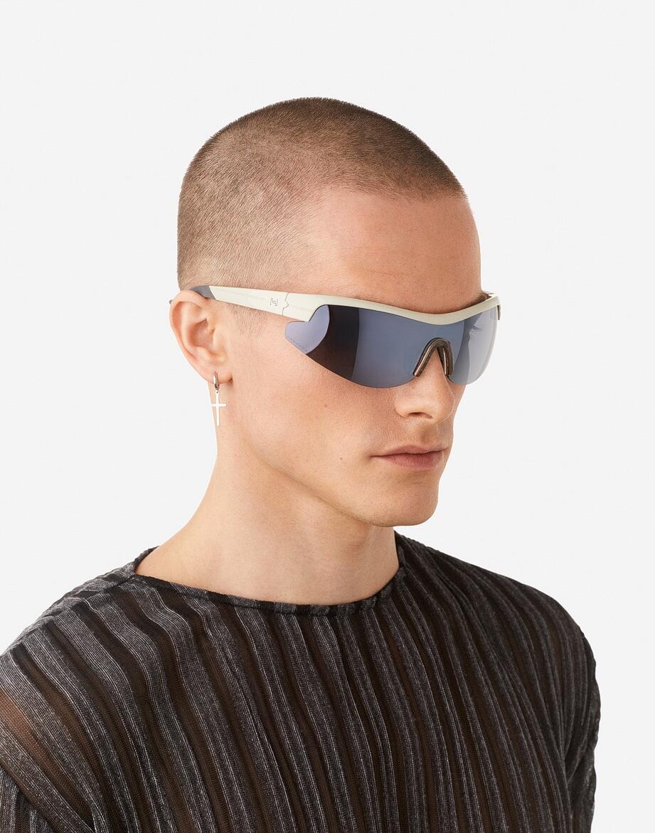 HAWKERS Zonnebrillen voor mannen en vrouwen POLARIZED WHITE CHROME ACTIVE 7/8