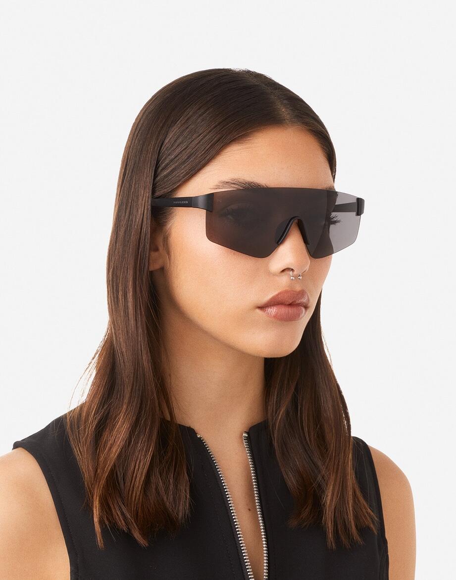 HAWKERS - Lunettes de soleil pour Homme et Femme noires sombres - AERO 6/8