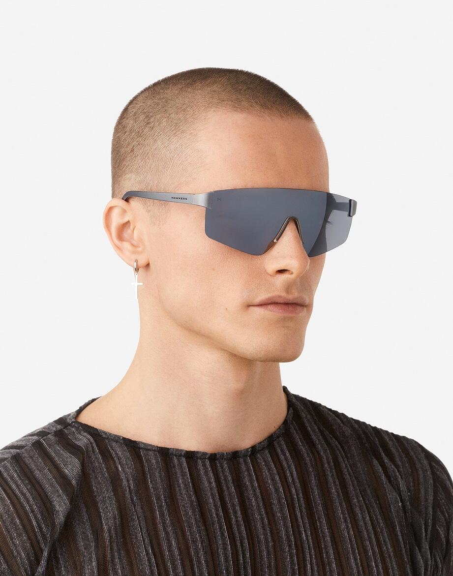 HAWKERS - Gafas de Sol para Hombre y Mujer SILVER CHROME - AERO 7/8