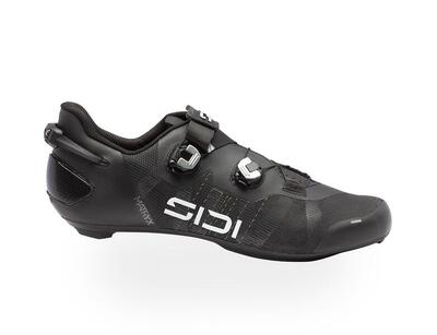 Zwarte wire 3-schoenen