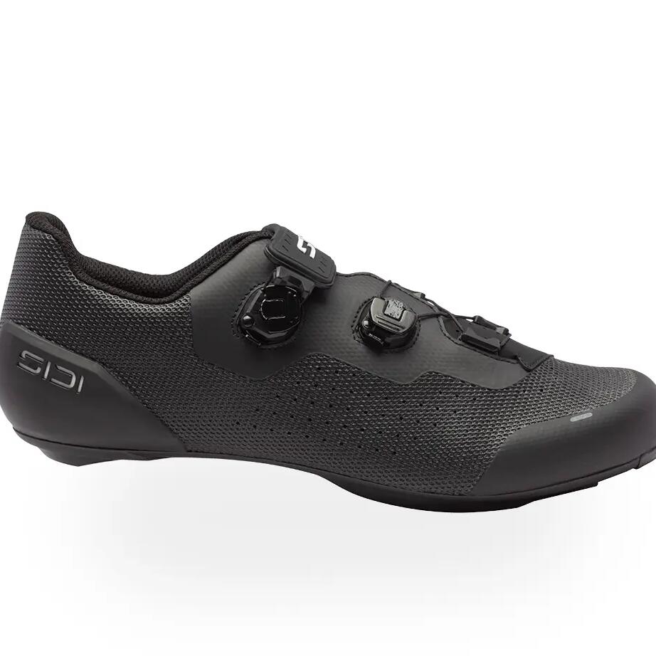 GENIUS X WYVE black shoes