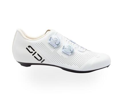 weiße ERGO 6 Schuhe