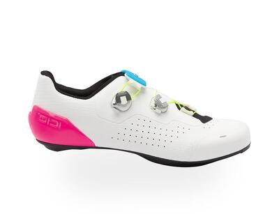 Genius x wyve schoenen, wit en neonroze