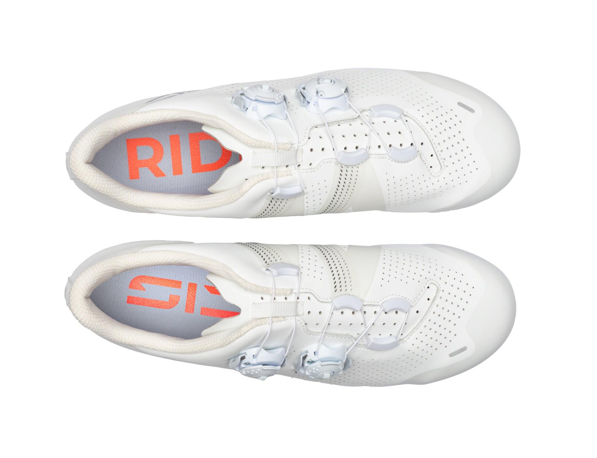 ERGO 6 witte schoenen 4/5