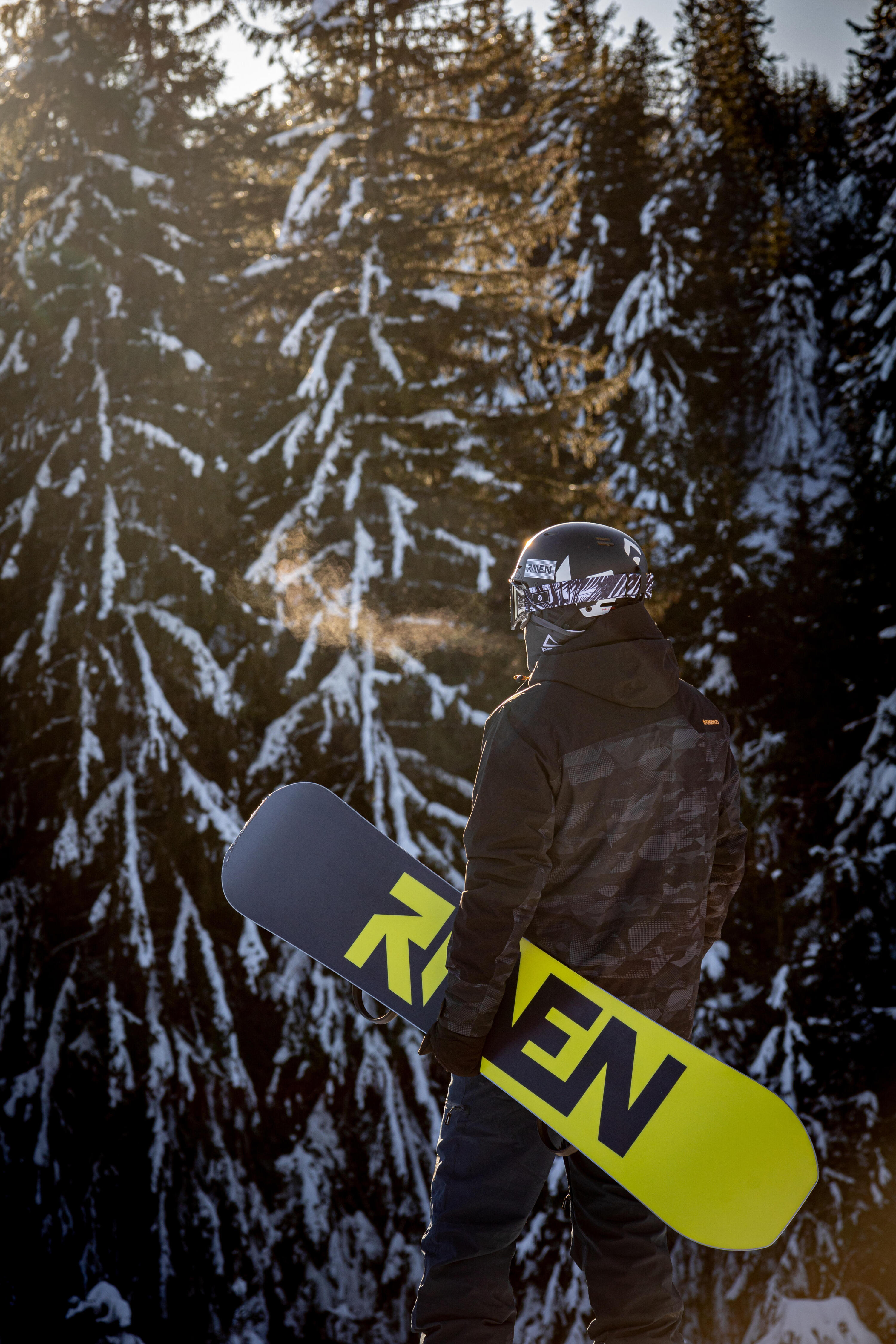 Snowboard set Raven Barracuda Carbon + vázání Raven S230 3/7