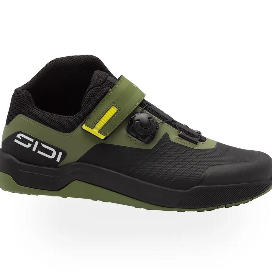 DESCENTIO shoes black / green