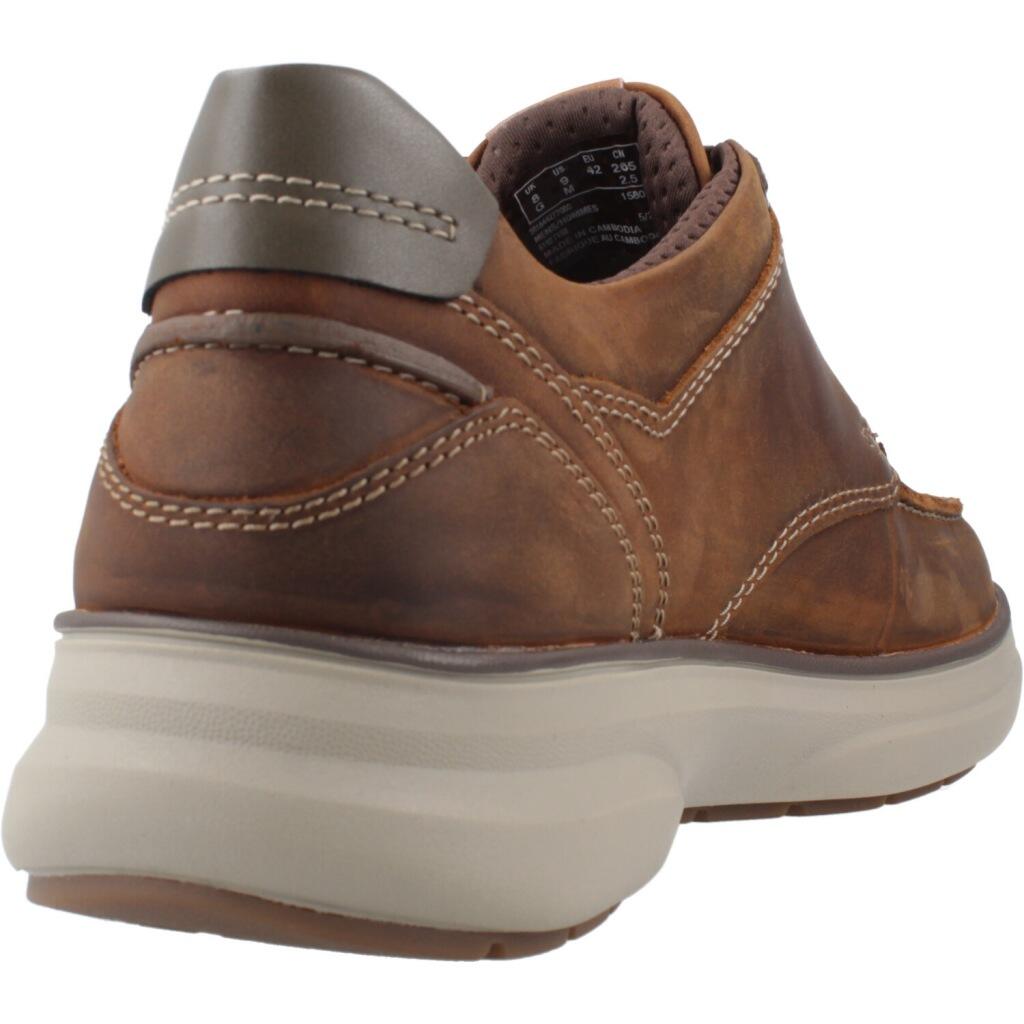 Baskets Clarks Modèle Mullan Moc Couleur Marron 3/5