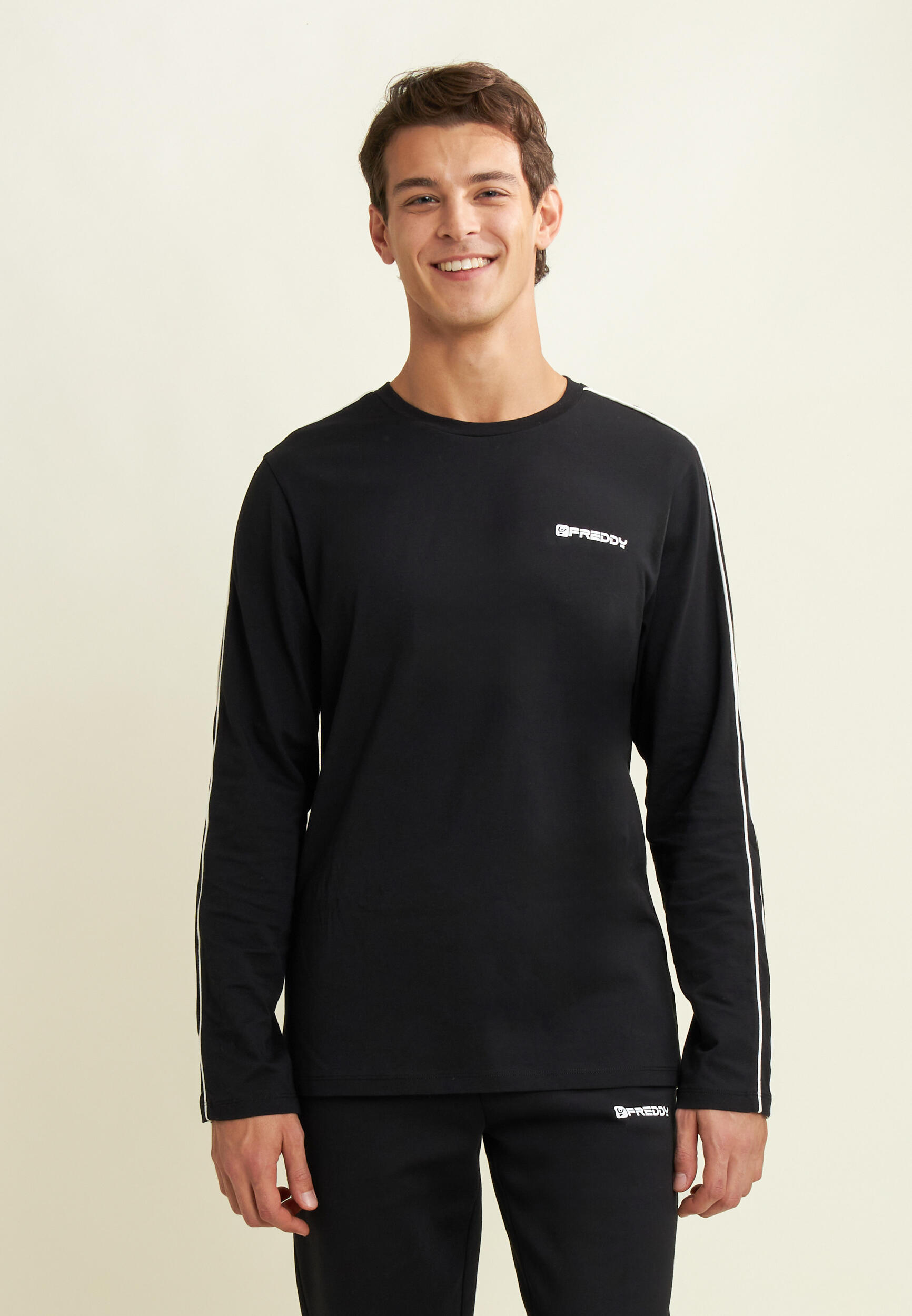 T-shirt à manches longues en jersey avec coutures de couleur contrastée 2/4