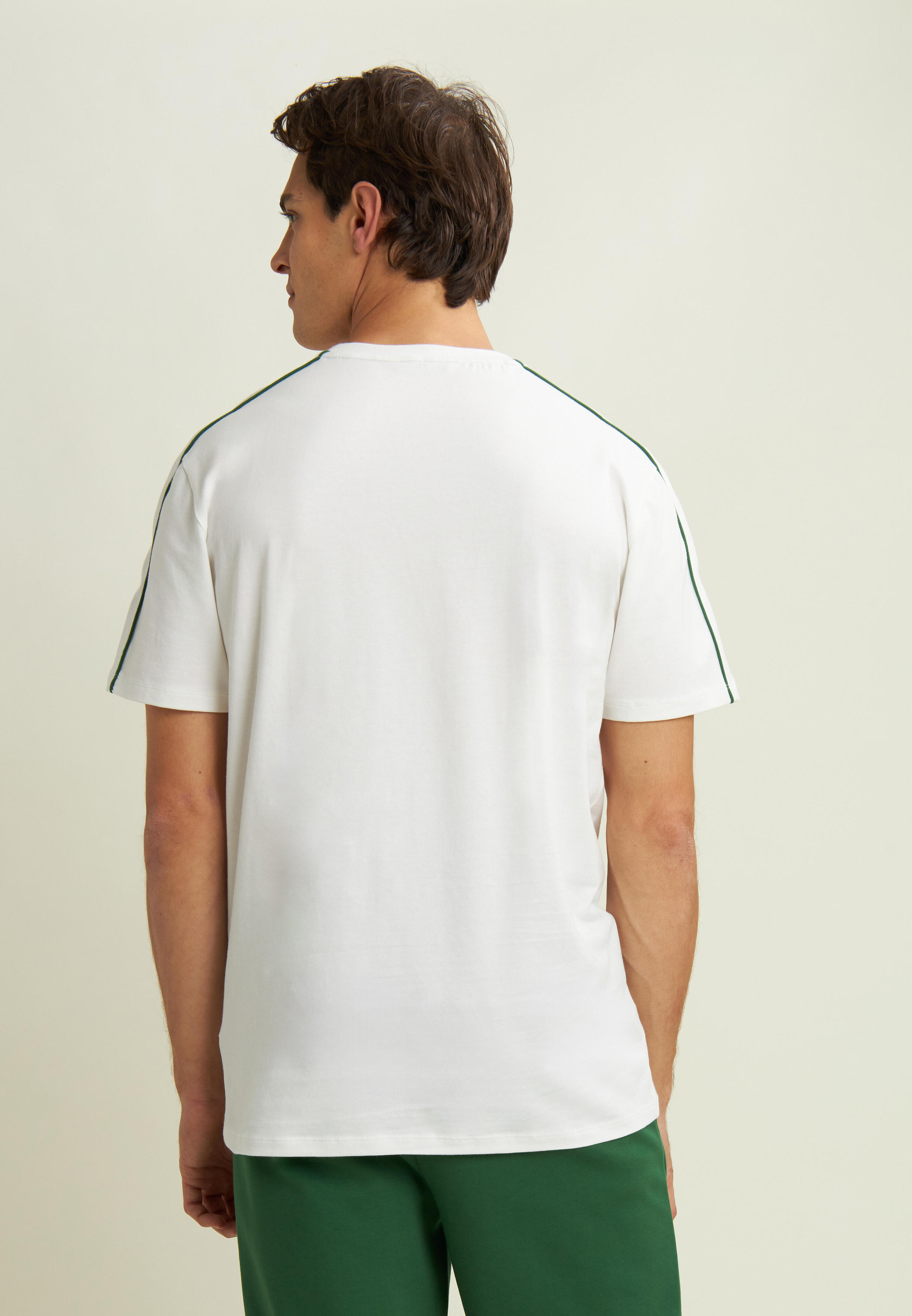 T-shirt en jersey élastique avec coutures de couleur contrastée 3/4