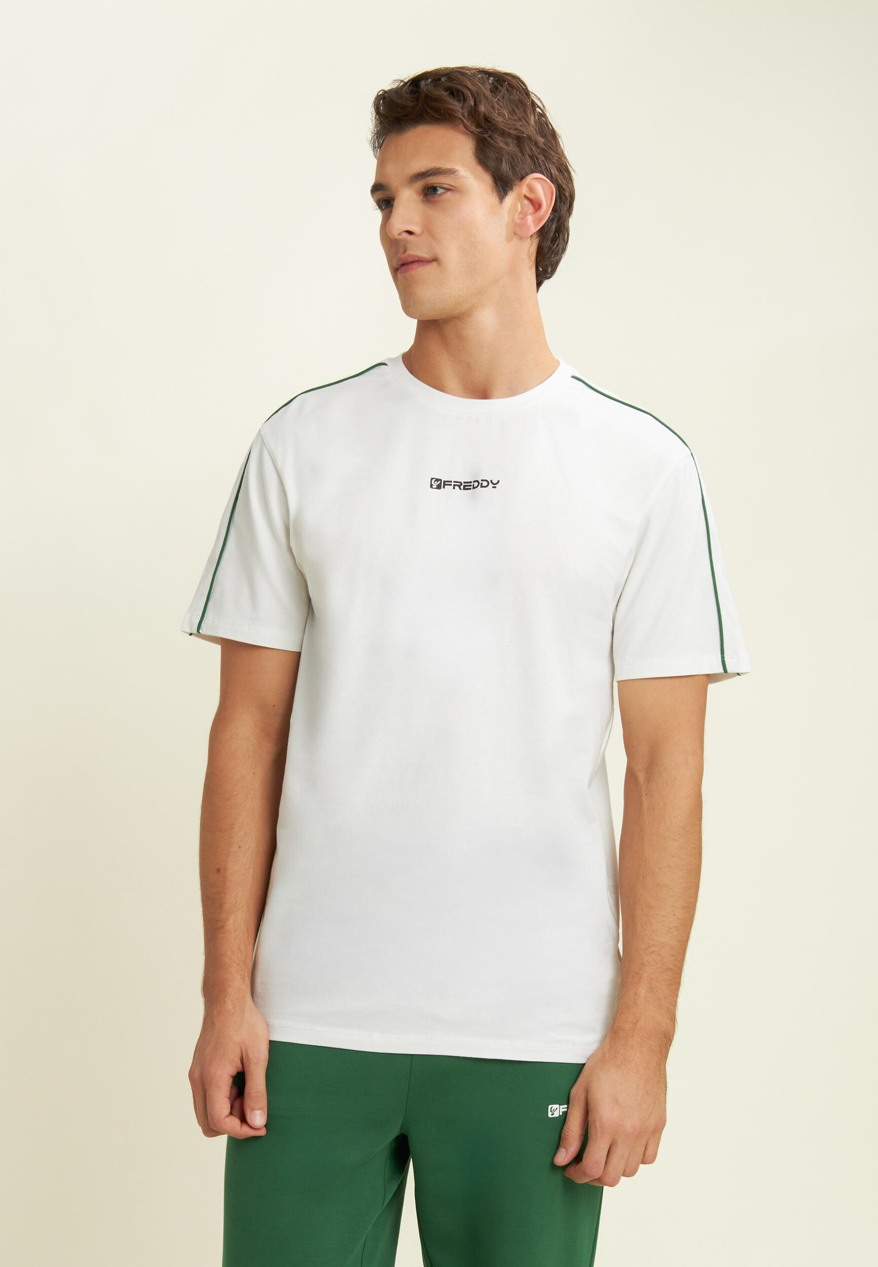 T-shirt en jersey élastique avec coutures de couleur contrastée 2/4