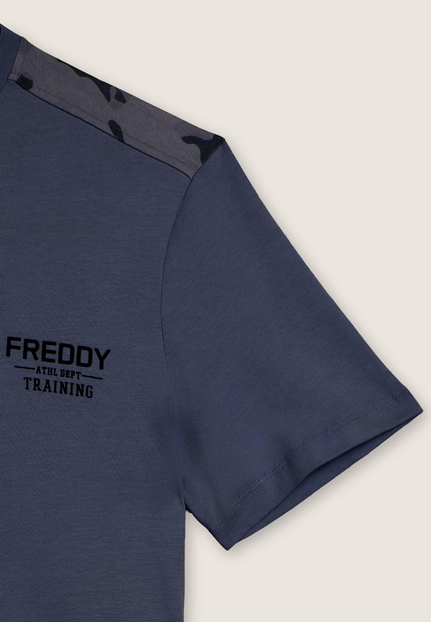 T-shirt avec empiècements camouflage et logo en forme de cœur 3/3