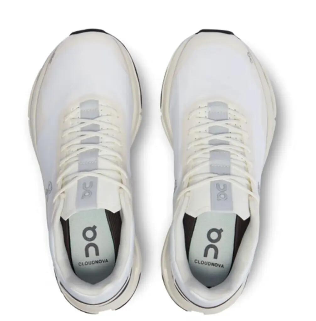 ON Women's Shoe Cloudnova Shape 4/7