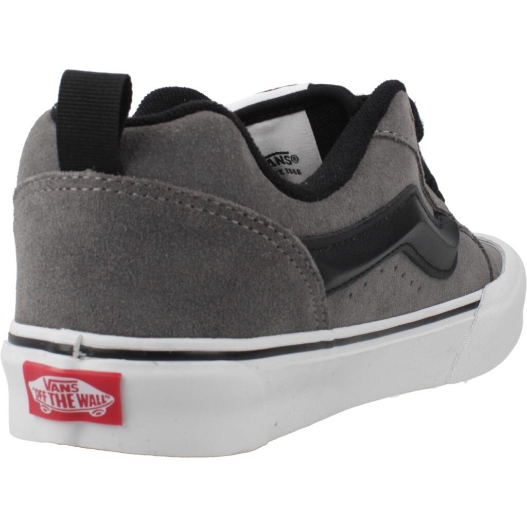 Baskets Vans Modèle Knu Skool Couleur Gris 3/5