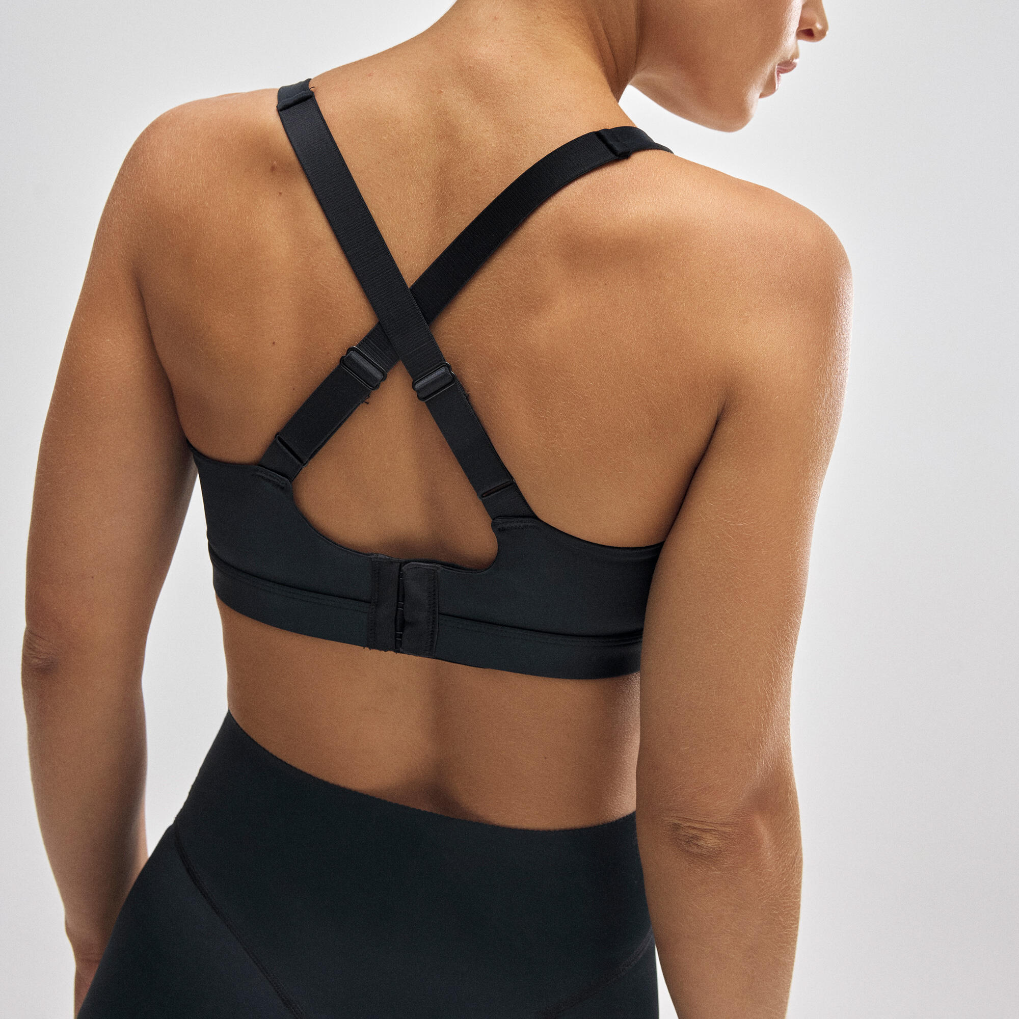 Soutien-gorge de sport compressif à fort impact avec bretelles réglables en noir 7/7