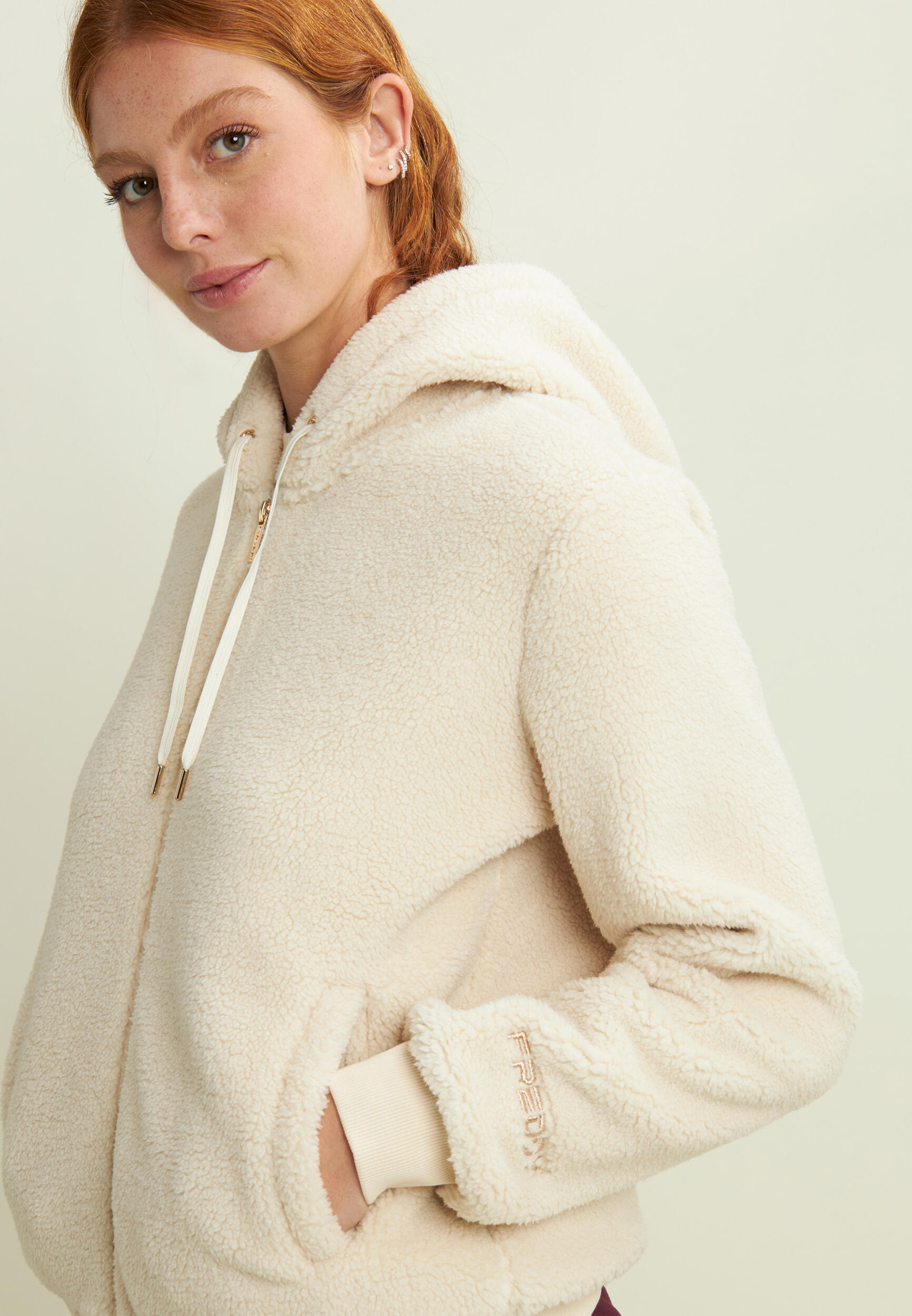 Giacca da donna in pile sherpa con cappuccio e zip 4/5