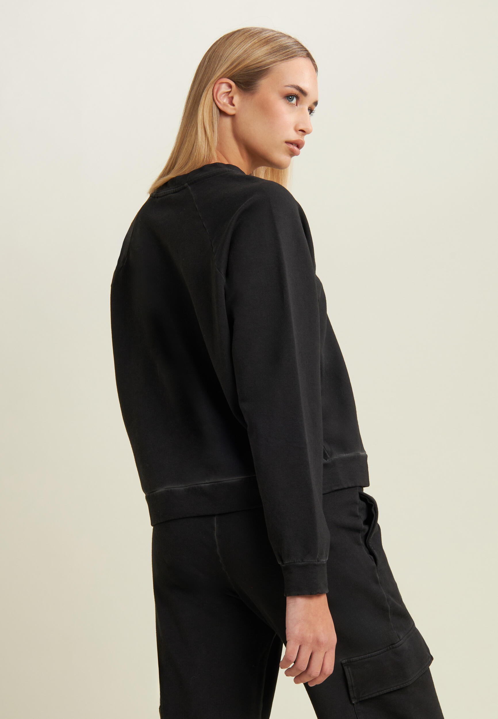 Felpa cropped comfort fit tinta a freddo 3/4