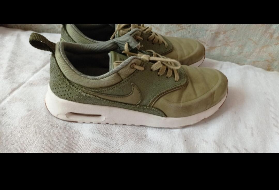 NIKE picture