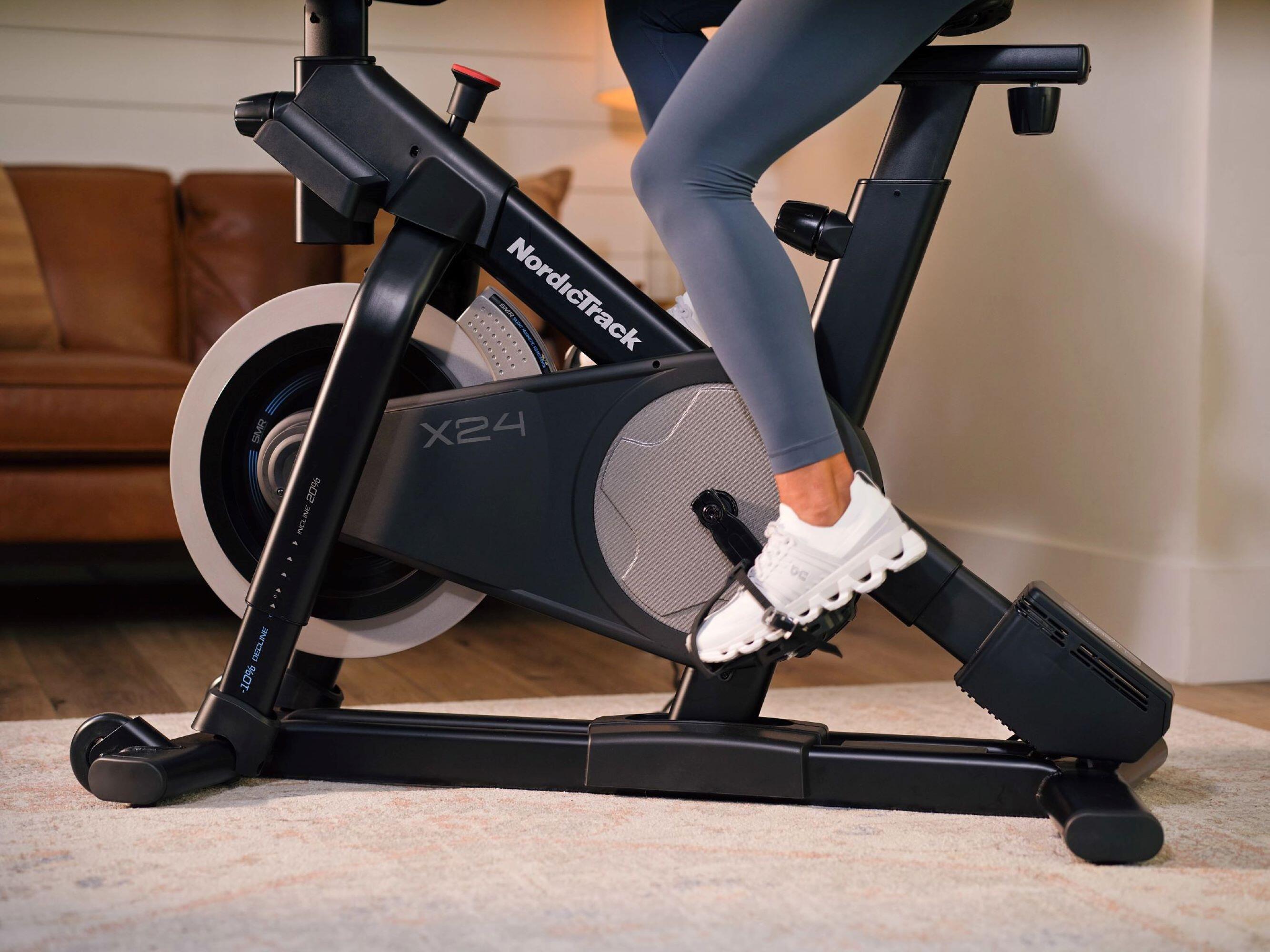 PACK Vélo d'appartement X24 + 1 an de coaching iFIT 5/7