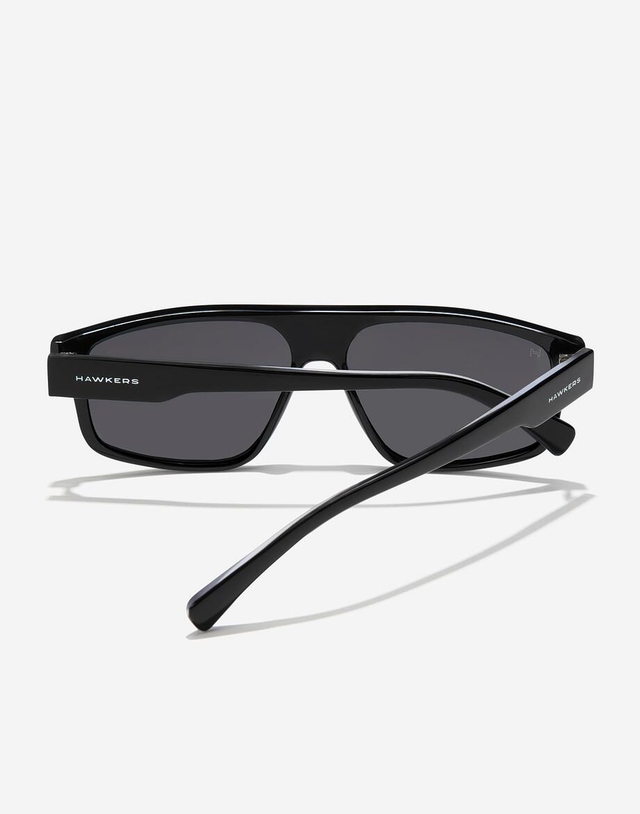 HAWKERS - Lunettes de soleil pour Homme et Femme - ASTRO - BLACK DARK ECO 4/8