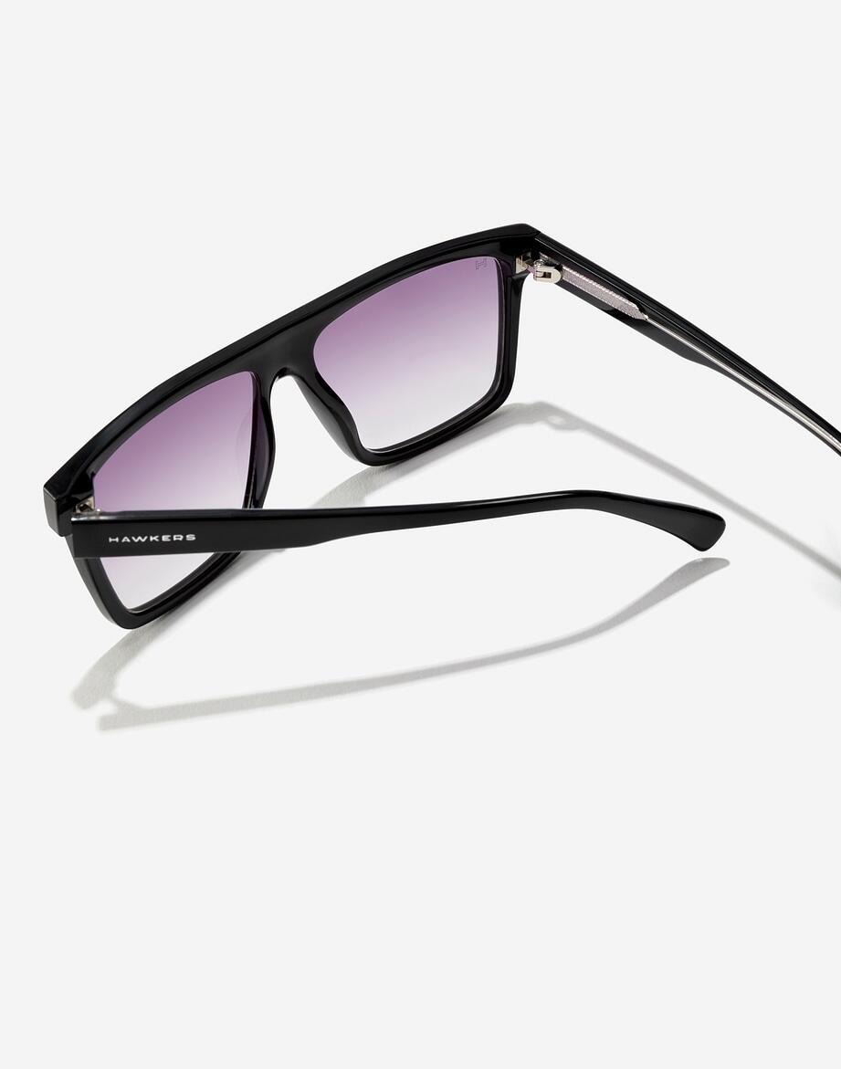 HAWKERS - Zonnebril voor Heren en Dames - ASPEN - BLACK IRIS ECO 4/8