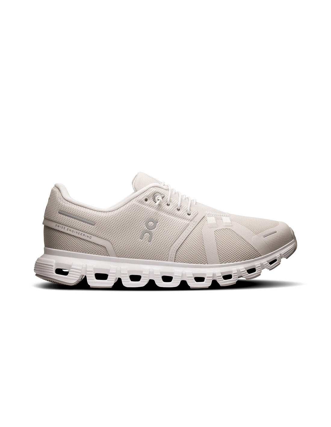 Chaussures Femmes On Running Cloud 6 beige 2/7