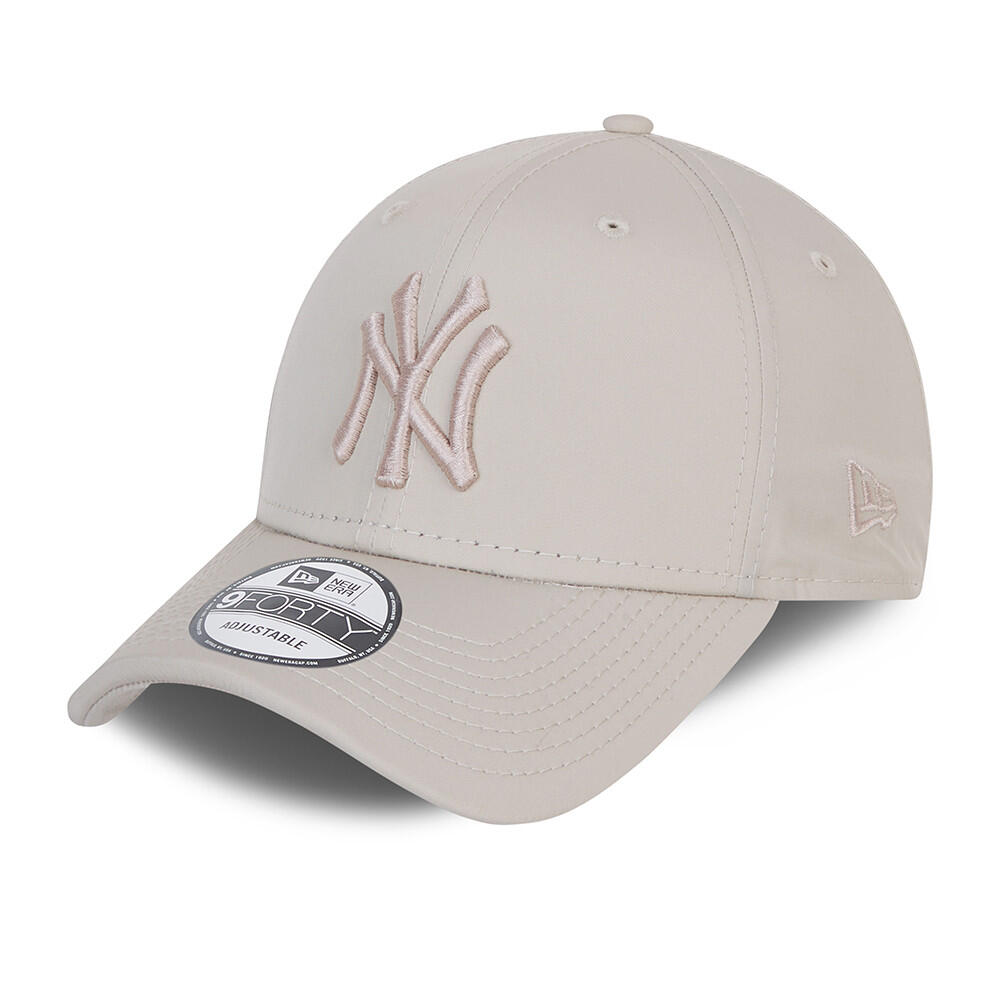 LEAGUE ESSENTIAL 9FORTY® 7/7
