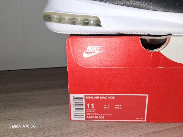 Tussen Particulieren - Nike Air Max sportschoenen maat 45 5/6