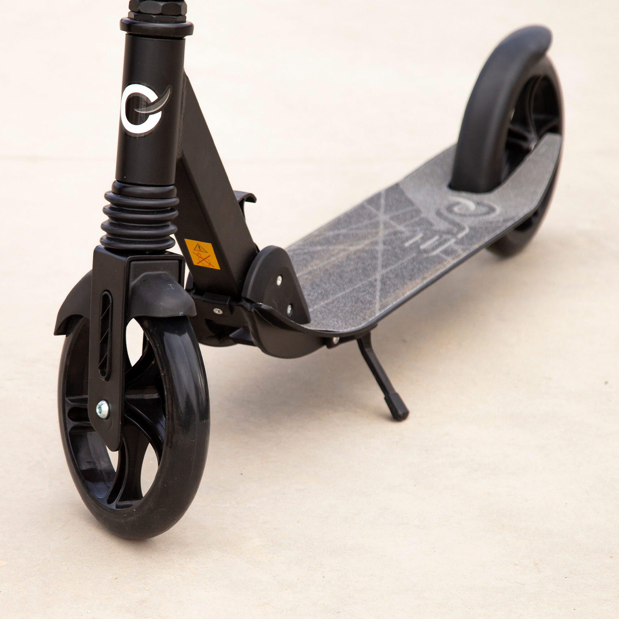 Trottinette 2 roues pliable et réglable noire EVO 7/7