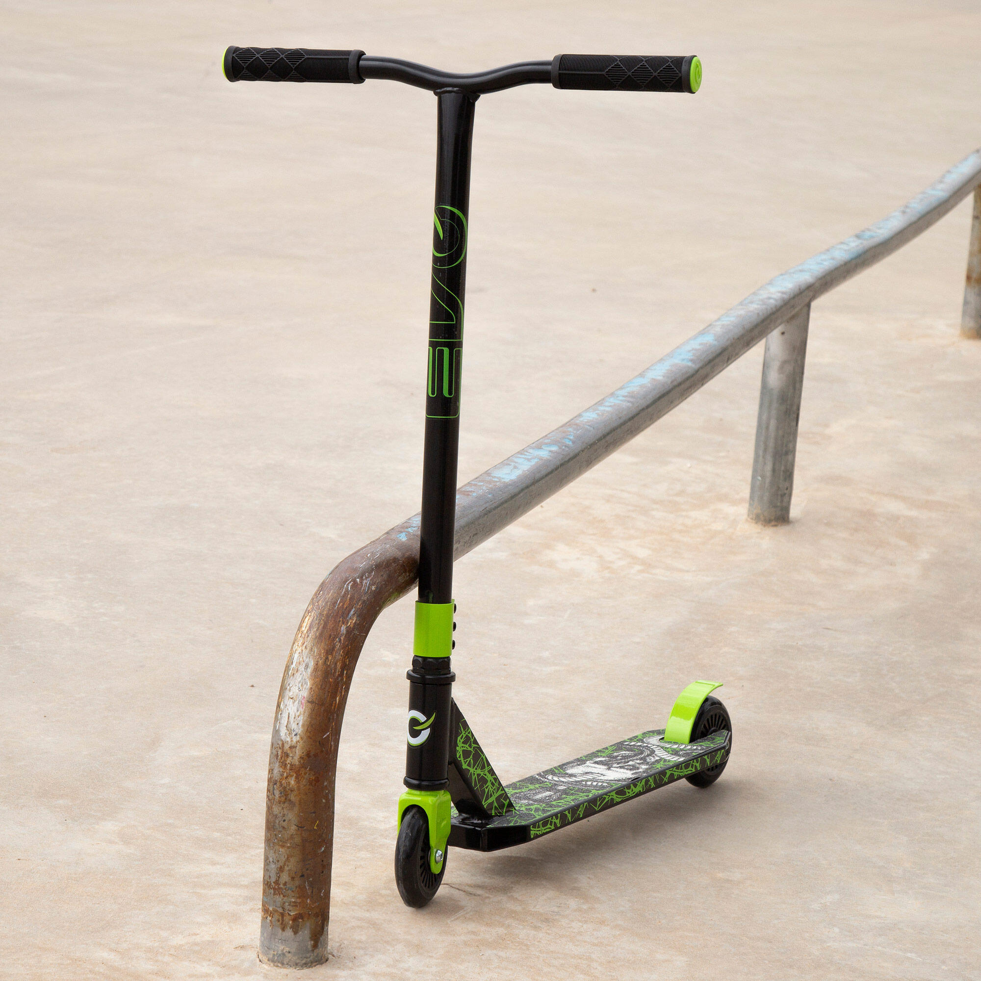 Scooter infantil de 2 rodas, preta e verde EVO 7/7