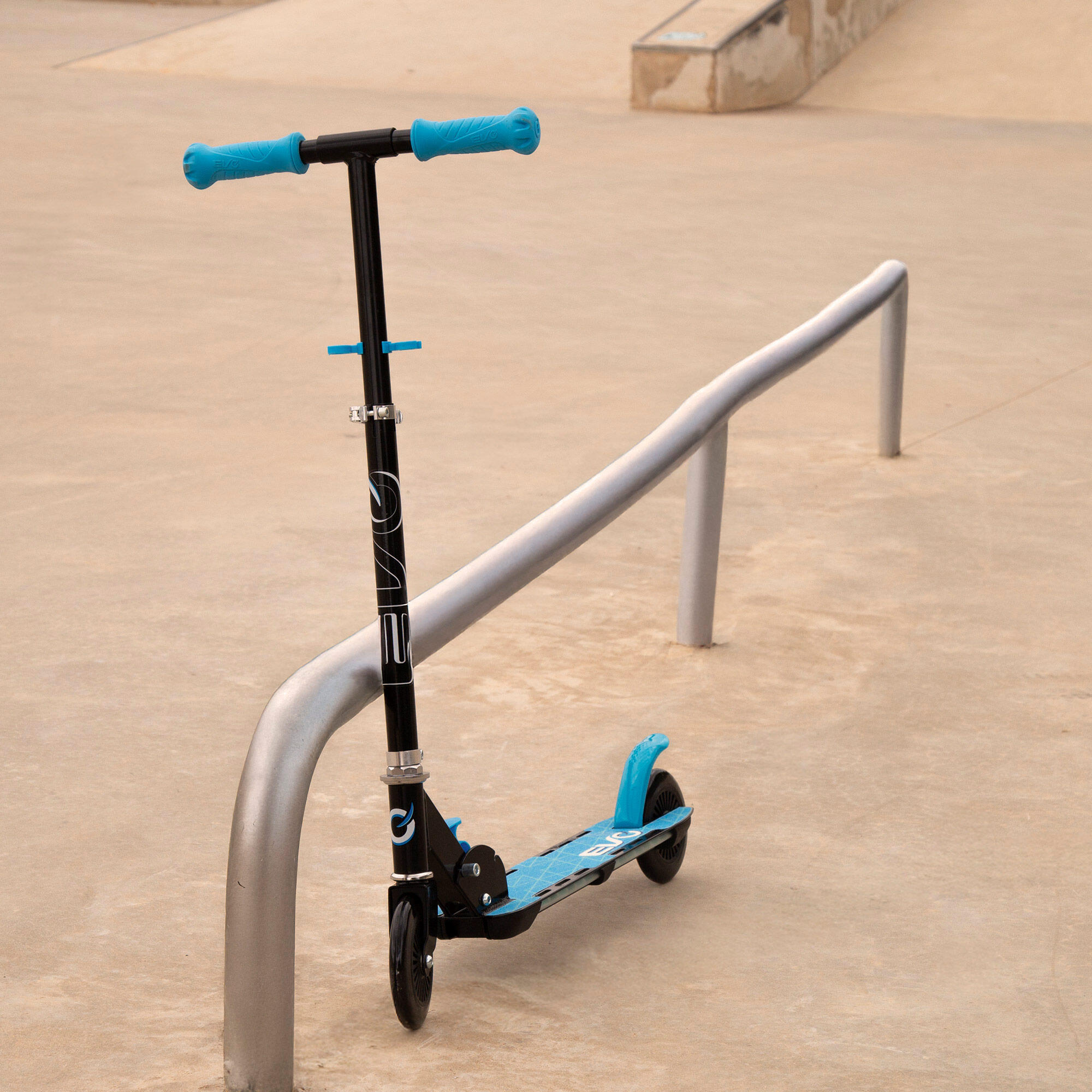 Scooter blu 2 ruote luci multicolore EVO 6/7