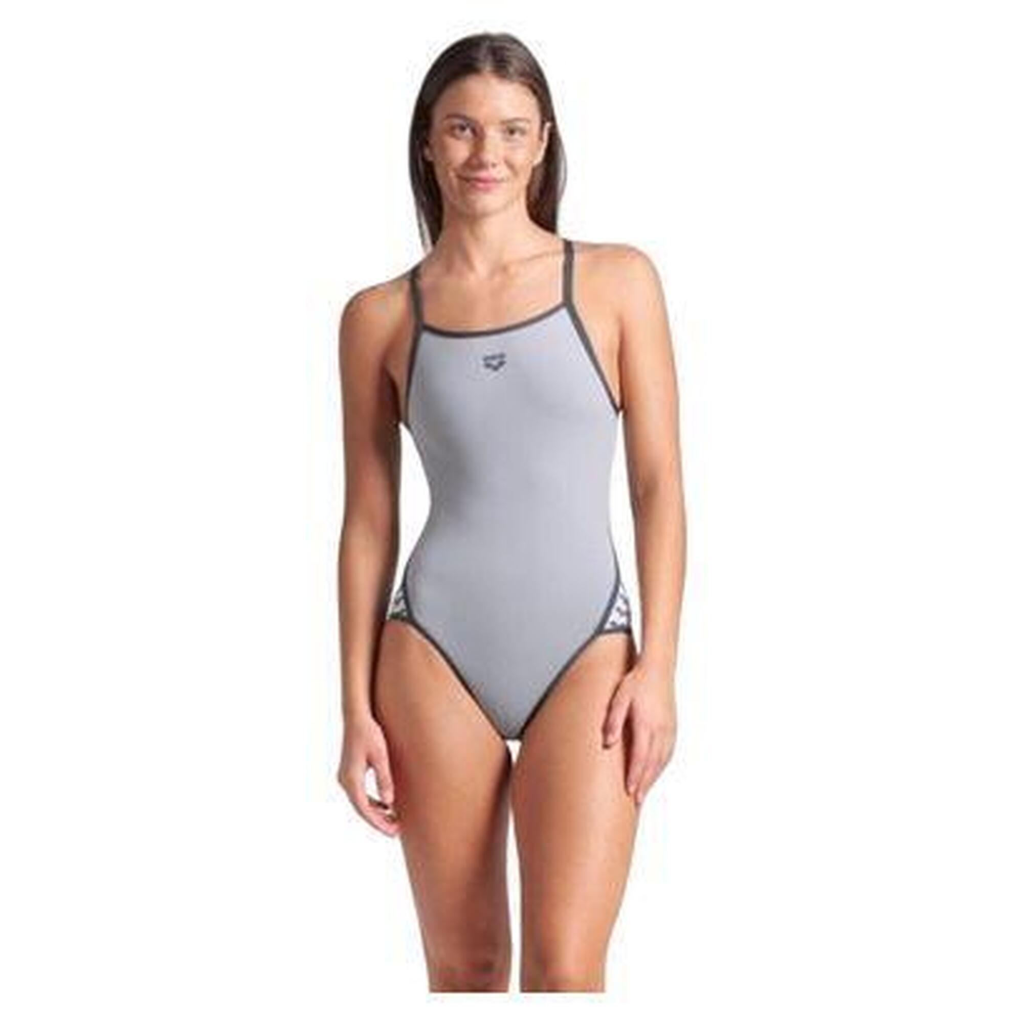 2feb7f5c-c6b3-4d20-b777-b31f29a245e7_c2