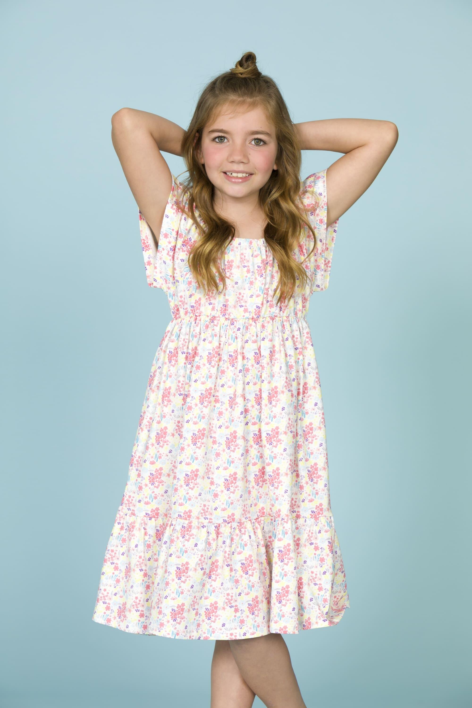 Vestido infantil com estampa floral 2/5