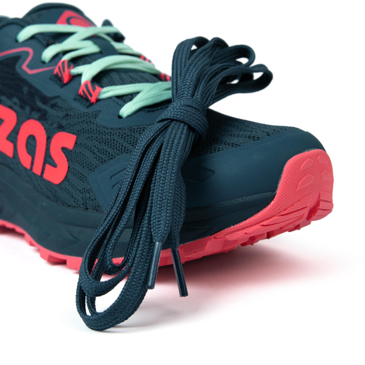 Scarpe sportive Izas IKKI M: prestazioni e resistenza per uomini avventurosi 6/7