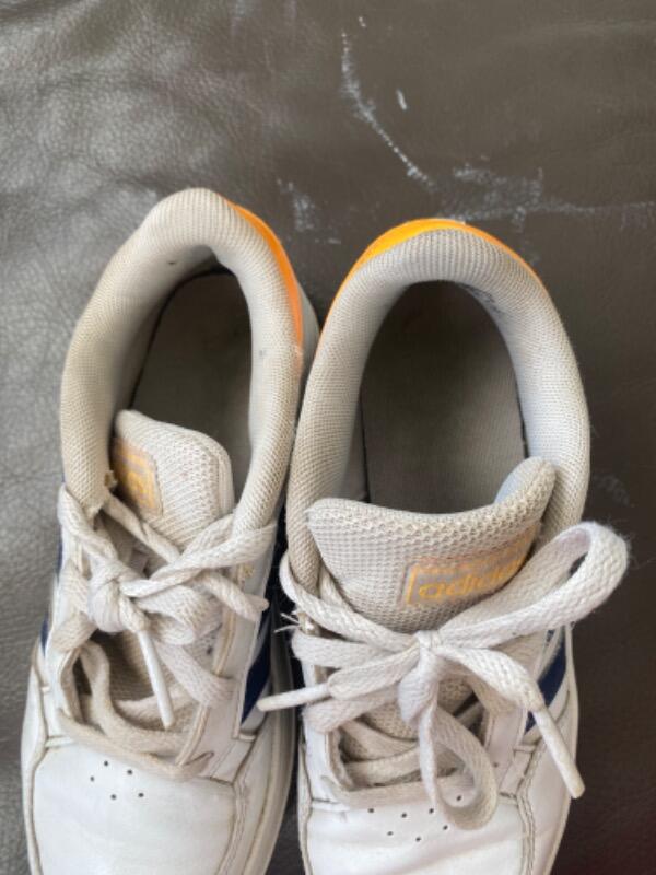 Tussen Particulieren - adidas 35 witte sportschoenen 7/7