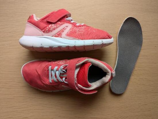 Tussen Particulieren - roze trainer 36