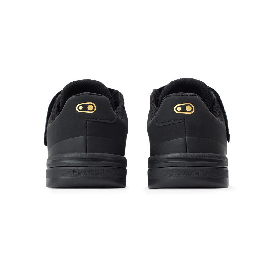 STAMP BOA Schuhe - schwarz/gold / schwarze Sohle 6/7