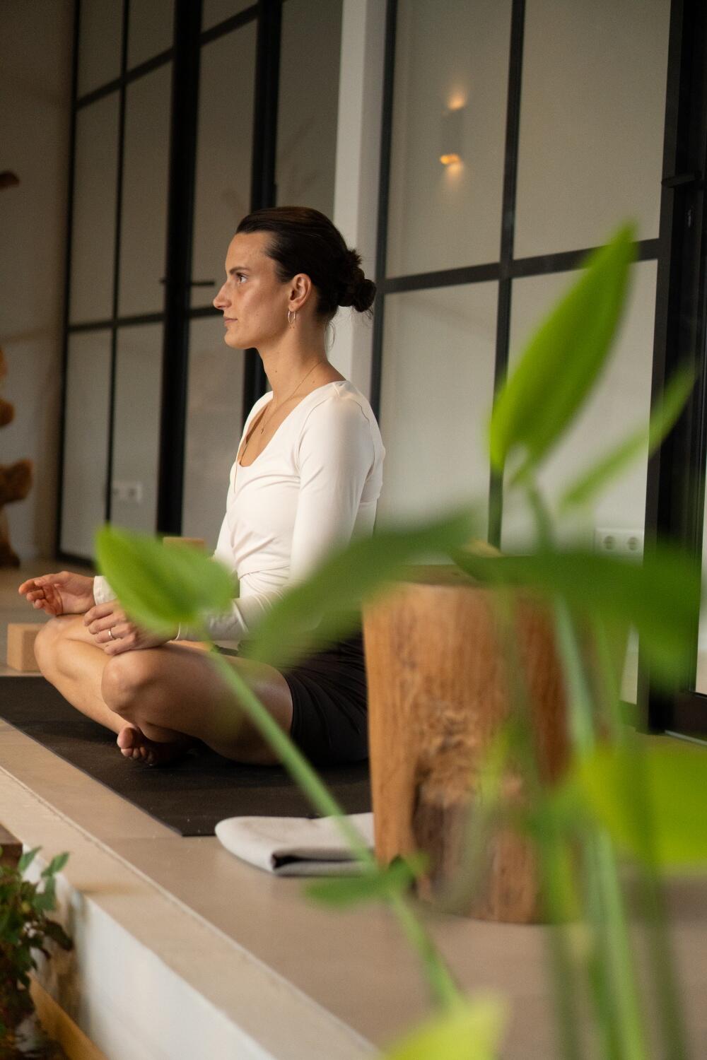 Esterilla de Yoga Premium de Corcho - Antideslizante - 100 % Ecológica - 183 x 6 5/6