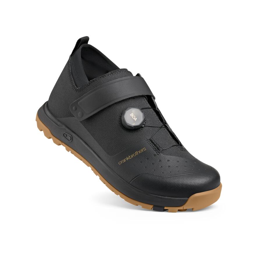 MALLET TRAIL BOA Shoes - black/gold / brown sole