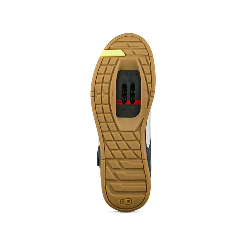 La scarpa da competizione e da bike park. 2/6