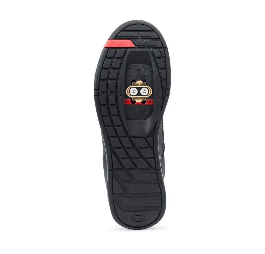 La scarpa da competizione e da bike park. 2/7