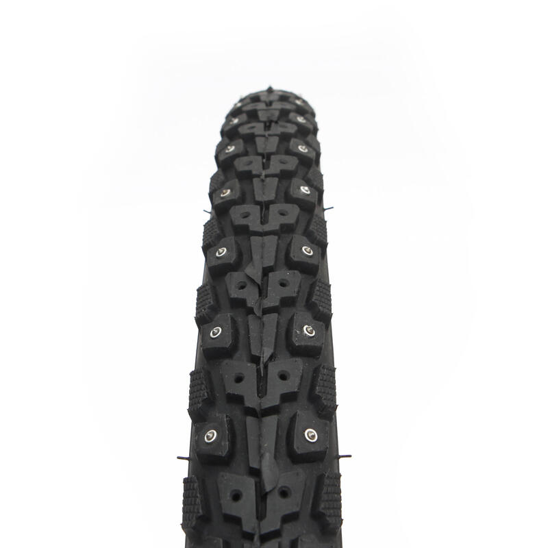 Plášť na kolo SA‑210B 26x1.75 s hroty, 120 hrotů, ideální pro zimní podmínky.