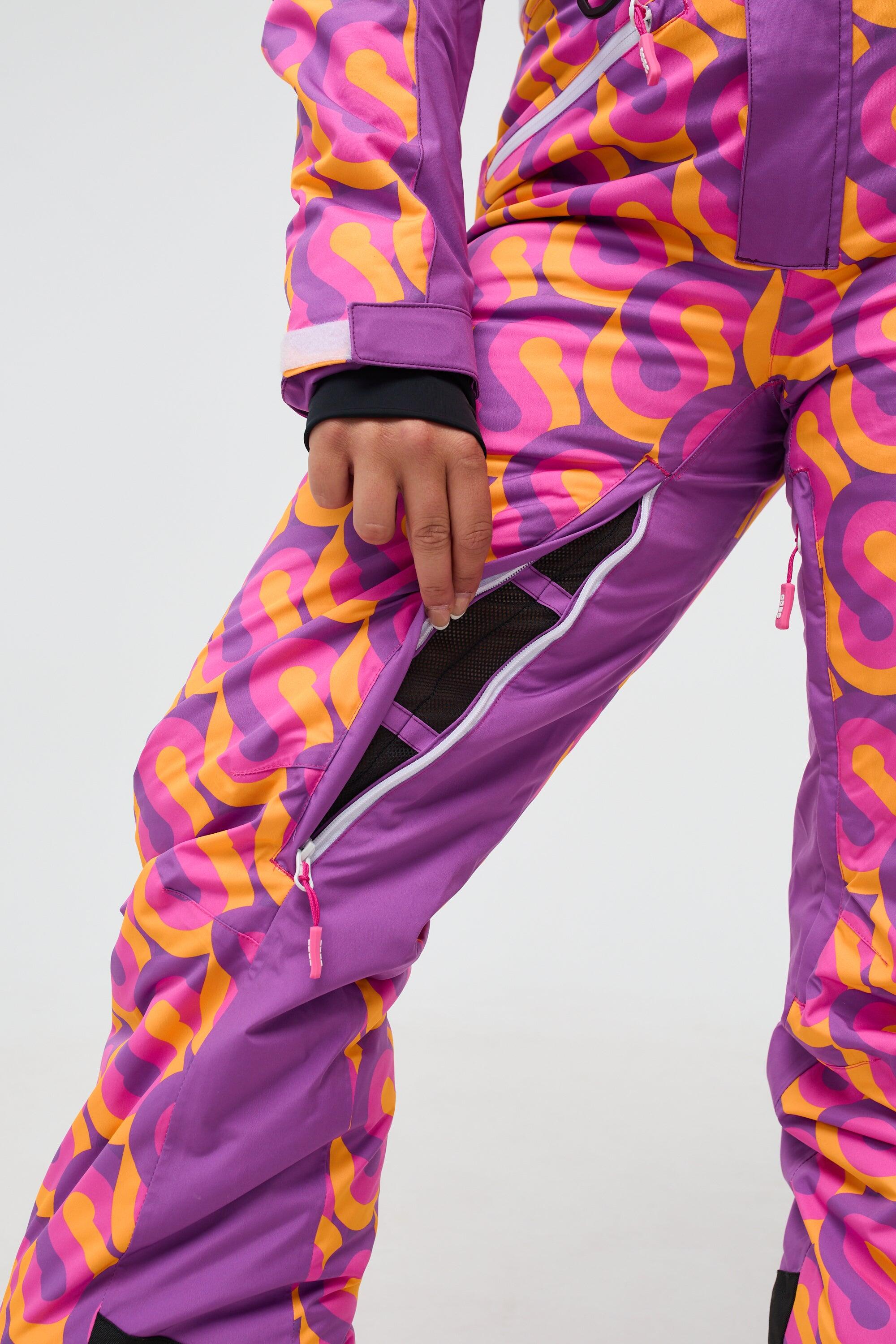 That 70's Show Curved Female Ski Suit 7/7