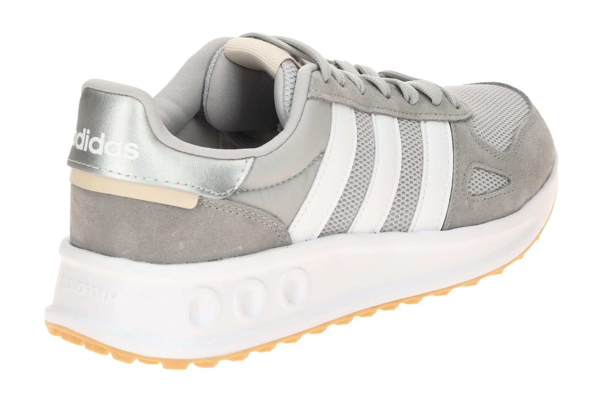 Baskets femme adidas Run 84s 4/7